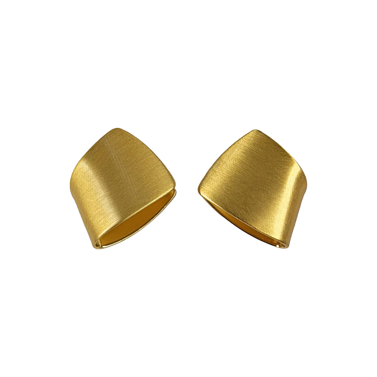 Escultura Mate Dorado